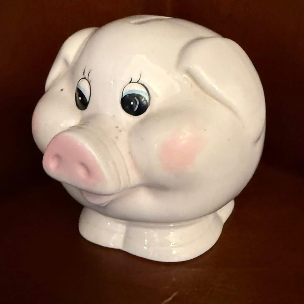 Tiny piggy bank